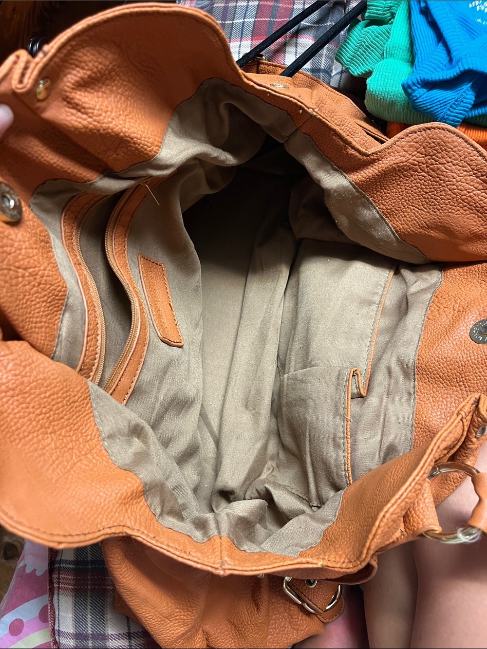 Steve Madden Tan Pebbled Leather Shoulder Bag - Picture 4 of 4